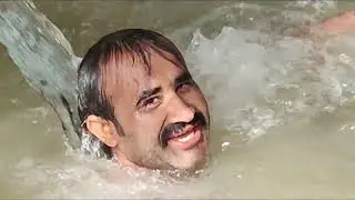 Beautiful Hot swimming pool Jumping Desi tubwell village life enjoy toy 🧸 boys pakistan 🇩🇿🤖