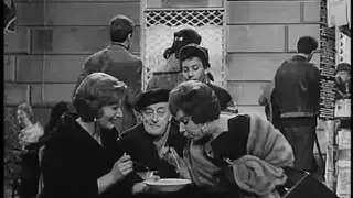 Toto, Peppino e la dolce vita - Gli spaghetti