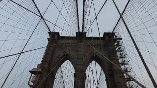 Walking Brooklyn Bridge from Manhattan to Brooklyn (February 10, 2021)