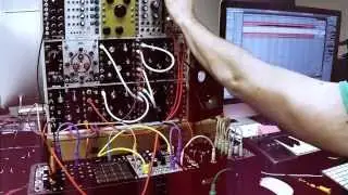 THE BATELEUR VCO vs MXR Carbon Copy - 5 VCO Arpeggio & Chords Session