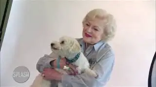 Ryan Reynolds jokes about dating Betty White | Daily Celebrity News | Splash TV