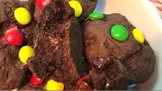 🍪 COOKIES DE CHOCOLATE  em 15 Minutos! Com M&M's (Receita R&aacute;pida e F&aacute;cil!) ASMR V&iacute;deo 