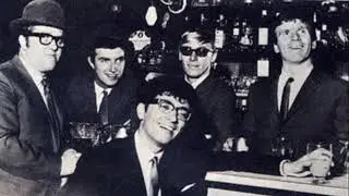 Freddie & The Dreamers - There's Got To Be A Word