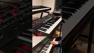 Dire Straits - Money For Nothing - Synthesizer intro (and a Sting sample)
