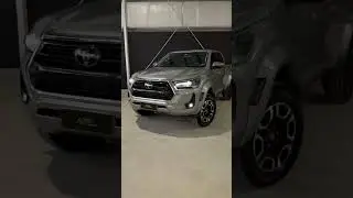 Toyota Hilux SRX 2024 con agregados