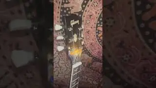 FAKE ANGUS YOUNG FAKE GIBSON CHIBSON GUITAR. Amateur Luthier work