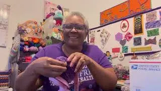 😃💜🧶 Wind up yarn with me! Grab your projects! 😃💜🧶
