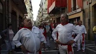 La alcuza no tiene aceite   Andr&eacute;s Mart&iacute;nez  y Alfredo Os&eacute;s