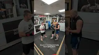 This instructional focuses on sliding to land the bodyshot.#boxing #instructional #bodyshot