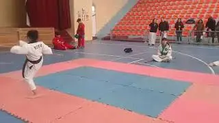 Bong Hyung Ee Bu, Monserrat Vega