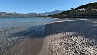 La plage de Calvi c&ocirc;t&eacute; Pin&egrave;de, Corse