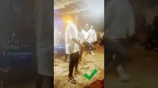 azazou satellite en prestations avec c'est danseur appr&eacute;ci&eacute; la dance du clavier