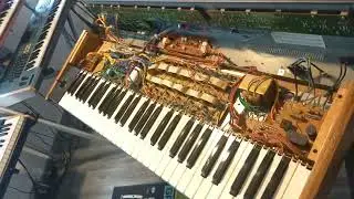 Test Korg Poly 61 apr&egrave;s r&eacute;paration