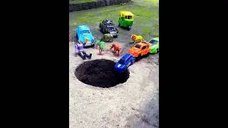 Sonalika tractor pushing car 🚜🚗#ytshorts #automobile #jcbbaba #toys #jcbjcb #funny #shorts