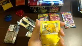 Simple unboxing Pokemon TCG: Collector Chest (Spring 2021)