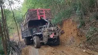 Khó tin bác tài và pha xử lý quá đặng cấp 