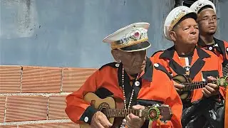 Folia de reis Sr Antônio Venâncio (Estrela do oriente) visitando a casa do mestre Tiagão 