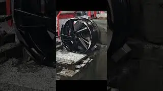 Diamond Cutting in motion , Alloy wheel Refurbishment