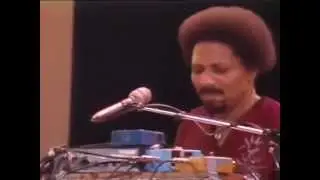 The Meters - Hey Pocky A-Way - 5/30/1980 - Saenger Theatre (Official)