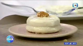 Alfajores carrot cake