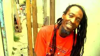 Hugh English Gun in the hands of fools (Official Music Video)