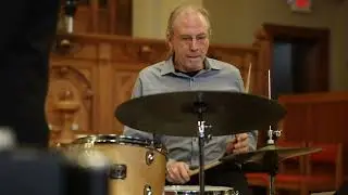 Phil DeGreg Trio w. Rusty Burge - I'll Remember April