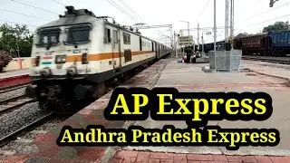 20806-Andhra Pradesh SuperFast Express from New Delhi to Visakapatnam #TrainFanVideos #ApExpress