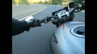 Triumph street triple rs power wheelie