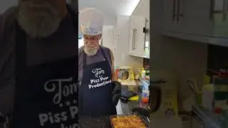 piss poor productions CHEESEBURGER QUICHE(1)