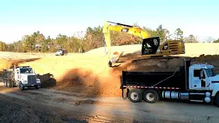 Raising the pond dam and the Deere 1810E scraper pan broke down! Can we get it fixed in time?