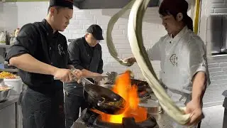 СВЕРХБЫСТРЫЙ МАСТЕР В МИРЕ! Лапша ручной работы | УЛИЧНАЯ ЕДА в Казахстане