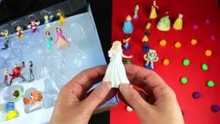 Unboxing 30 Disney Figurines