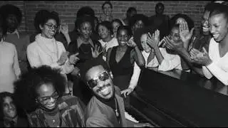 Stevie Wonder - Keep our love alive