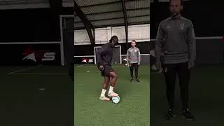 Eric Deflandre d&eacute;couvre le cecifoot  🔴⚪💪⚽😉