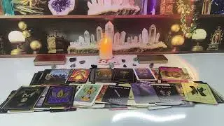 PISCES OUT OF NOWHERE THIS PERSON SUDDENLY SWITCHES UP ON YOU” 💗😳 TAROT LOVE PISCES LOVE TAROT R