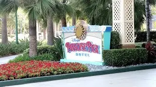 Disneyland's Paradise Pier Hotel  Review & Tour