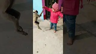 Cute girl with cute monkey 🐒🐵💥💯
