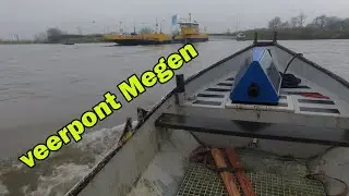 Het ankerlicht van de gierboot vervangen op zaterdagochtend.