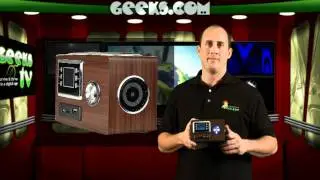 Portable MP3/FM Jukebox & Alarm Clock  - Geeks.com - MP3 Jukebox and Alarm Clock