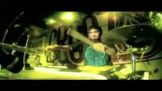 Pee Wee Gaskins - Satir Sarkas (Official Video Footage)