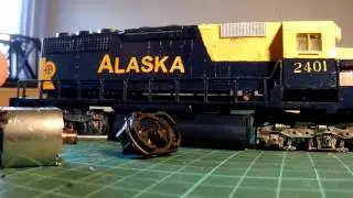 Mehano HO Scale GP40 Refurbishment and Conversion from DC to DCC   part 1