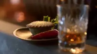 Aldi Christmas Advert 2016 (Kevin The Carrot)