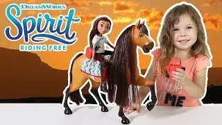 NEW Spirit Riding Free Spirit And Lucky Deluxe Feeding Set