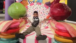The Best Two Story Candy Store Is In Miami 🍭🍬🍭😱🤤