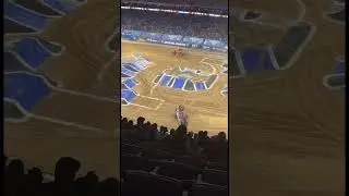 Monster truck flip 😱😱#monsterjam #monstertruck #shorts #subscribe