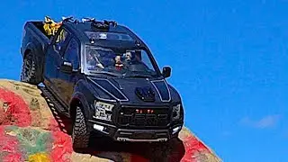 RC Grass Run with RC4WD RTR Realistic Scale RC Truck 🌿🍃🌱