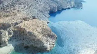 Пляж и каньон Agiofaraggo. Agiofaraggo Beach