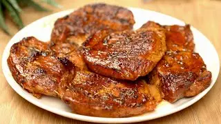 Запеченный в духовке свиной стейк - нежный, сочный и полный вкуса!