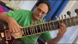 Sitar students learning music online 