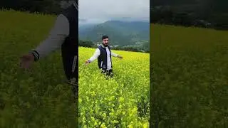 Sharukh khan pose somewhere in Europe #adilsami #europe